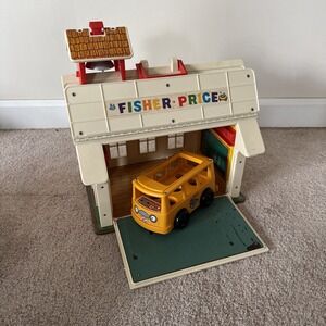 Vintage 1971 Fisher Price Little People Family School House with school bus